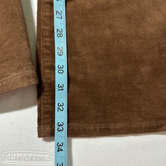 KUT fine wale corduroy, "baby bootleg" pants - Picture 3 of 7